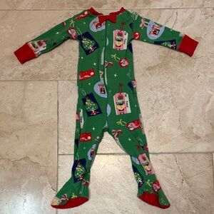 The Beaufort Bonnet Company Green and Red Kids Footie